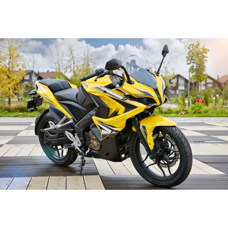 Мотоцикл Bajaj Pulsar RS200 (Індія)